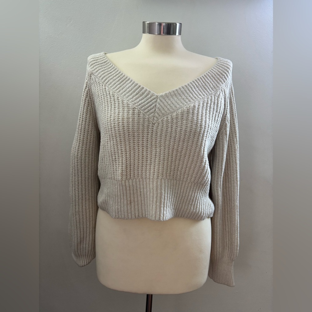 Elegant White V-Neck Sweater for Women